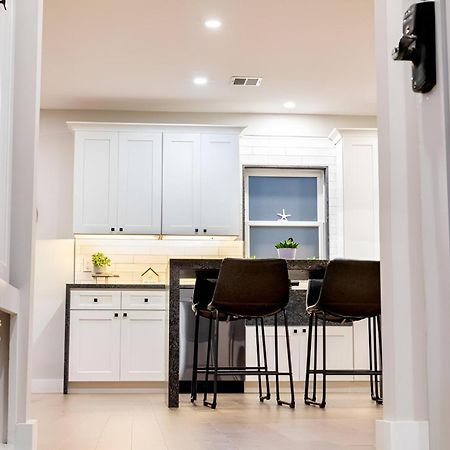 Renovated & Sophisticated Home Near Beach & Shops! Barnstable Esterno foto
