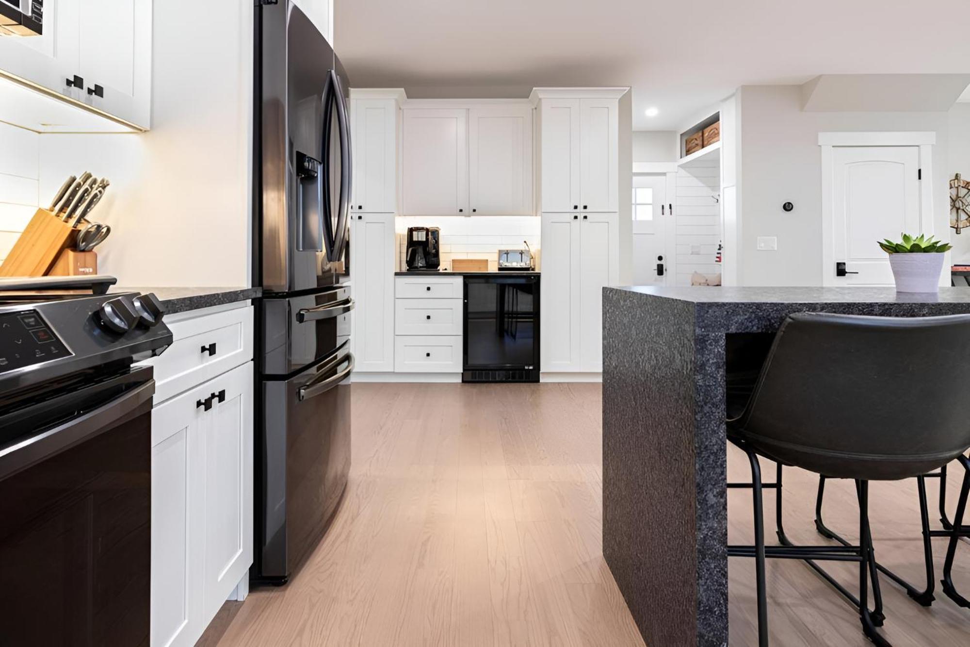 Renovated & Sophisticated Home Near Beach & Shops! Barnstable Esterno foto