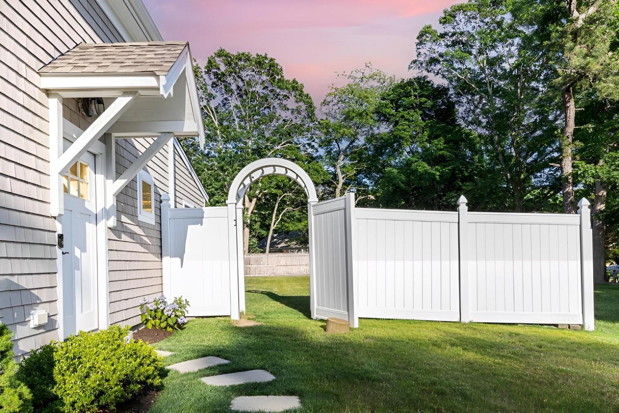 Renovated & Sophisticated Home Near Beach & Shops! Barnstable Esterno foto