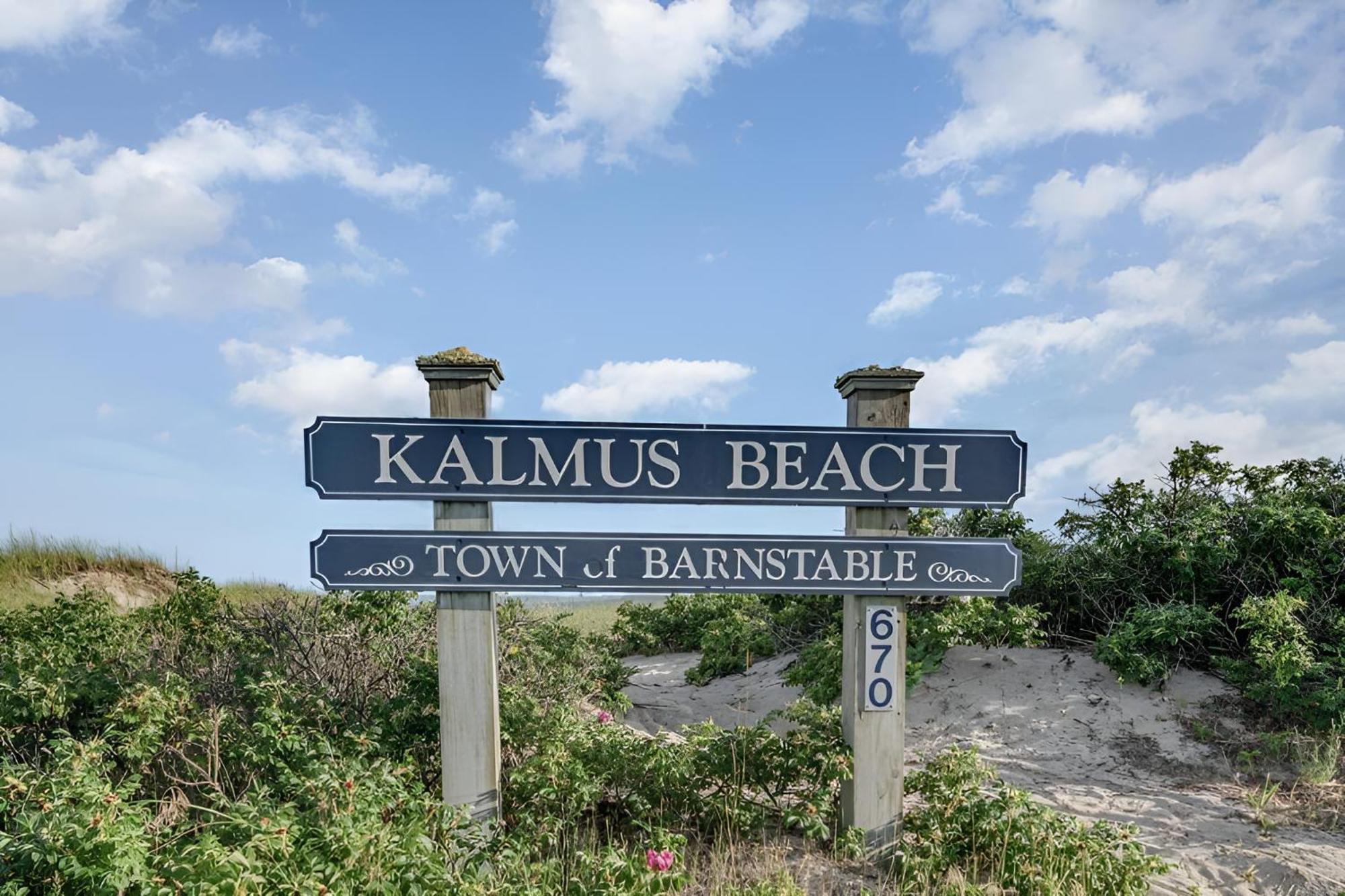 Renovated & Sophisticated Home Near Beach & Shops! Barnstable Esterno foto